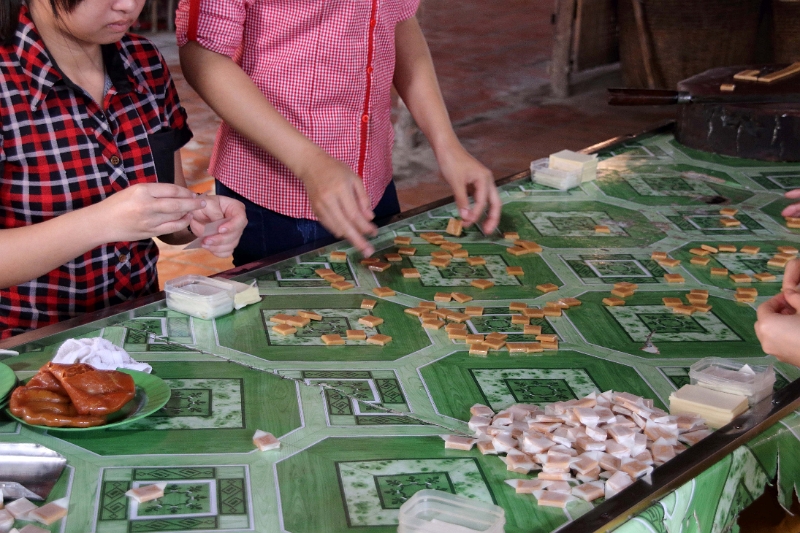 16_cai_be_fabrication artisanale_006.jpg